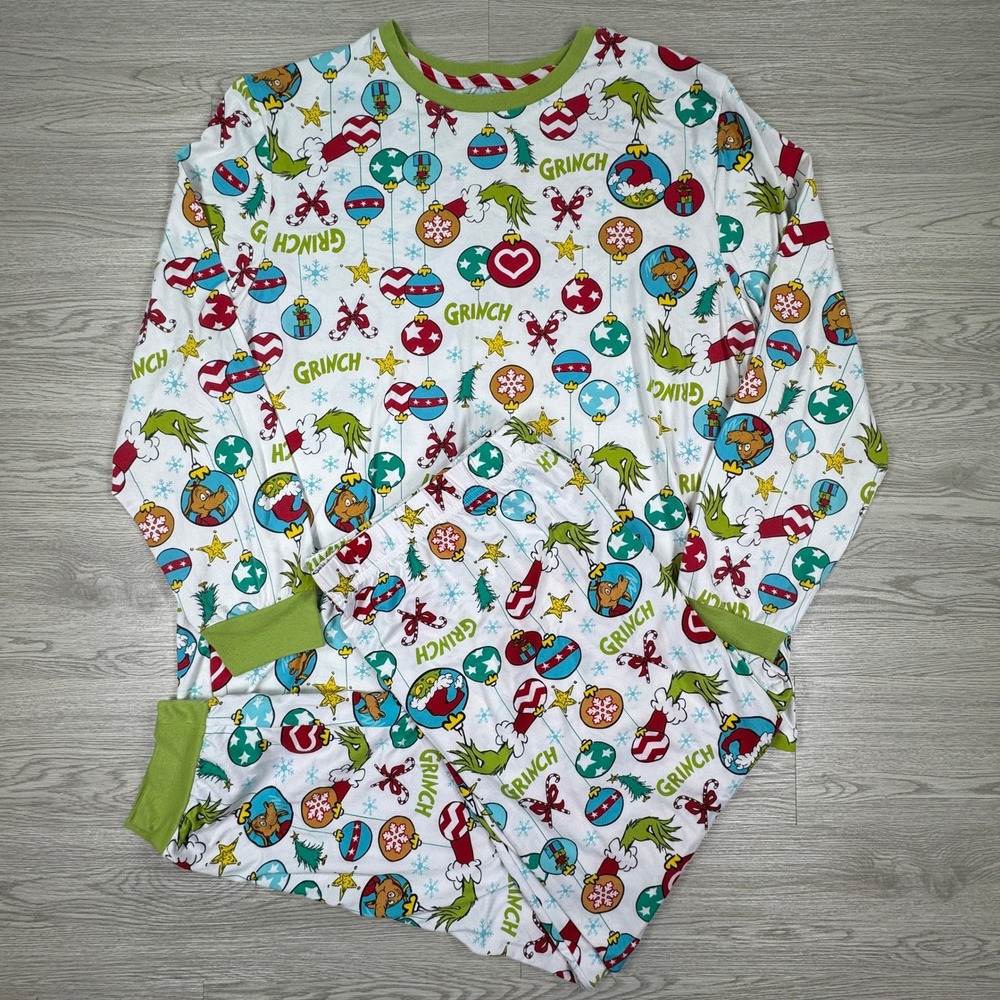 The Grinch Men's Pajama Set Holiday Christmas Ornament Print White 2PC PJ